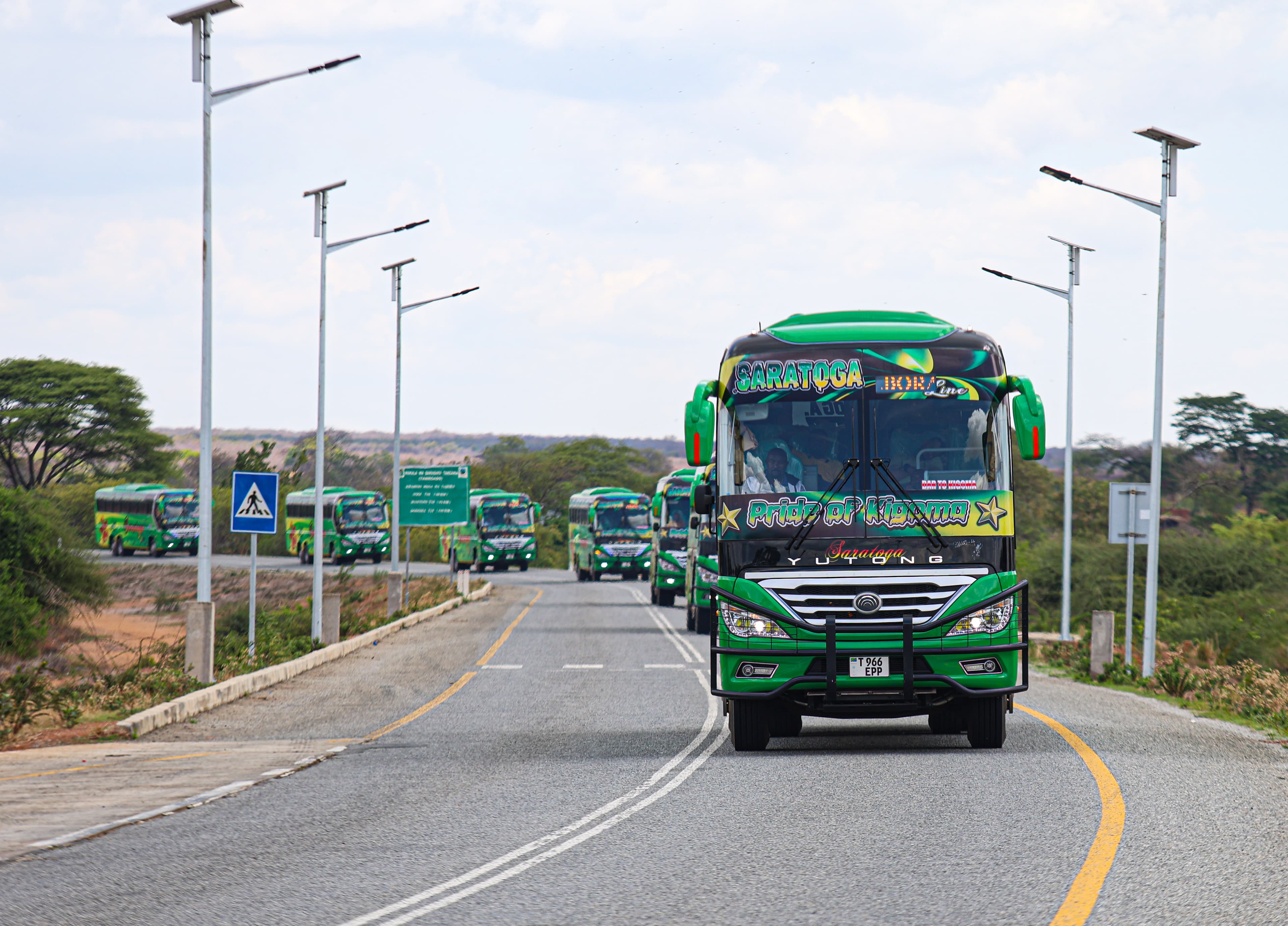 GalleryPage.images.green bus