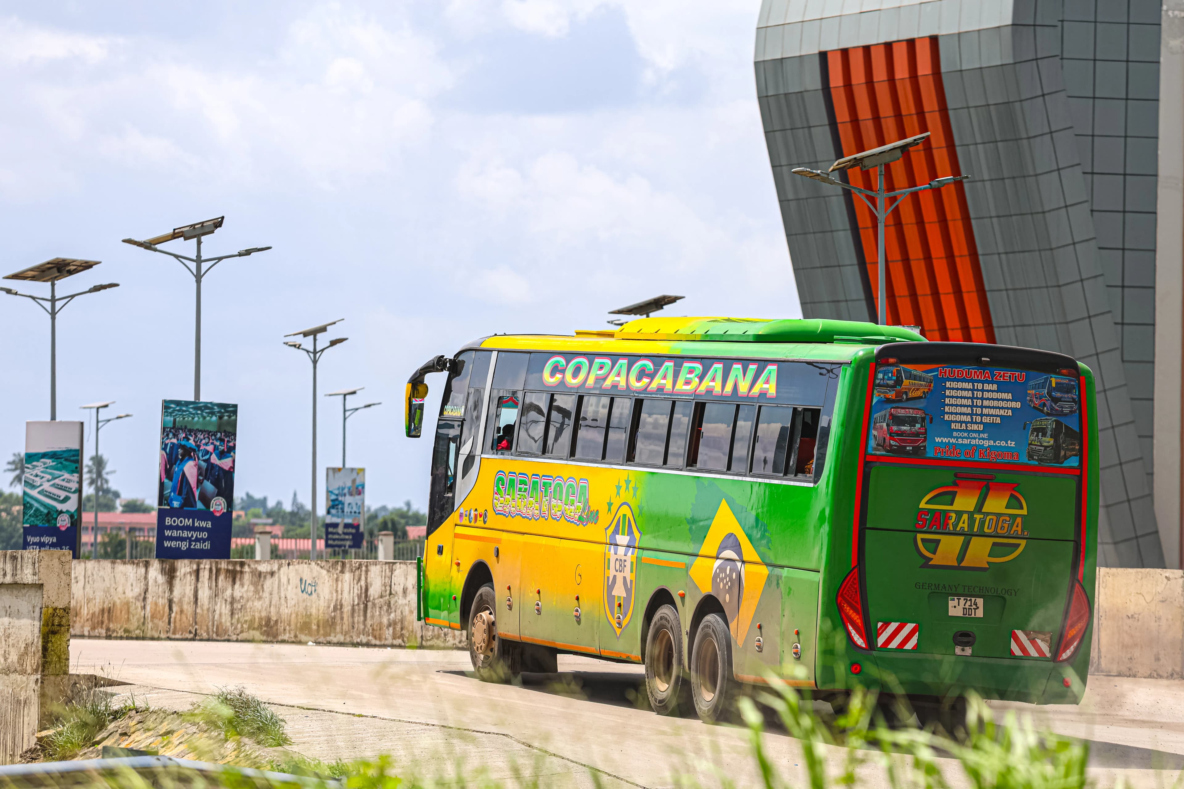 Nje ya basi la Saratoga