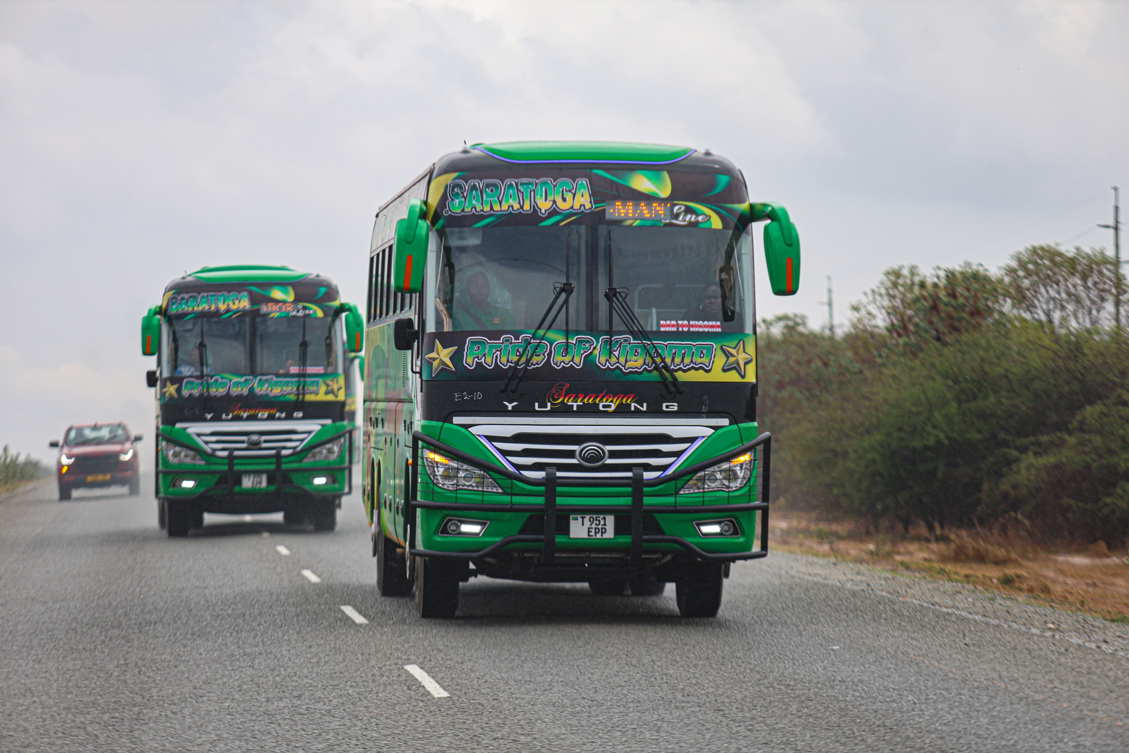 Basi la Saratoga kwenye njia